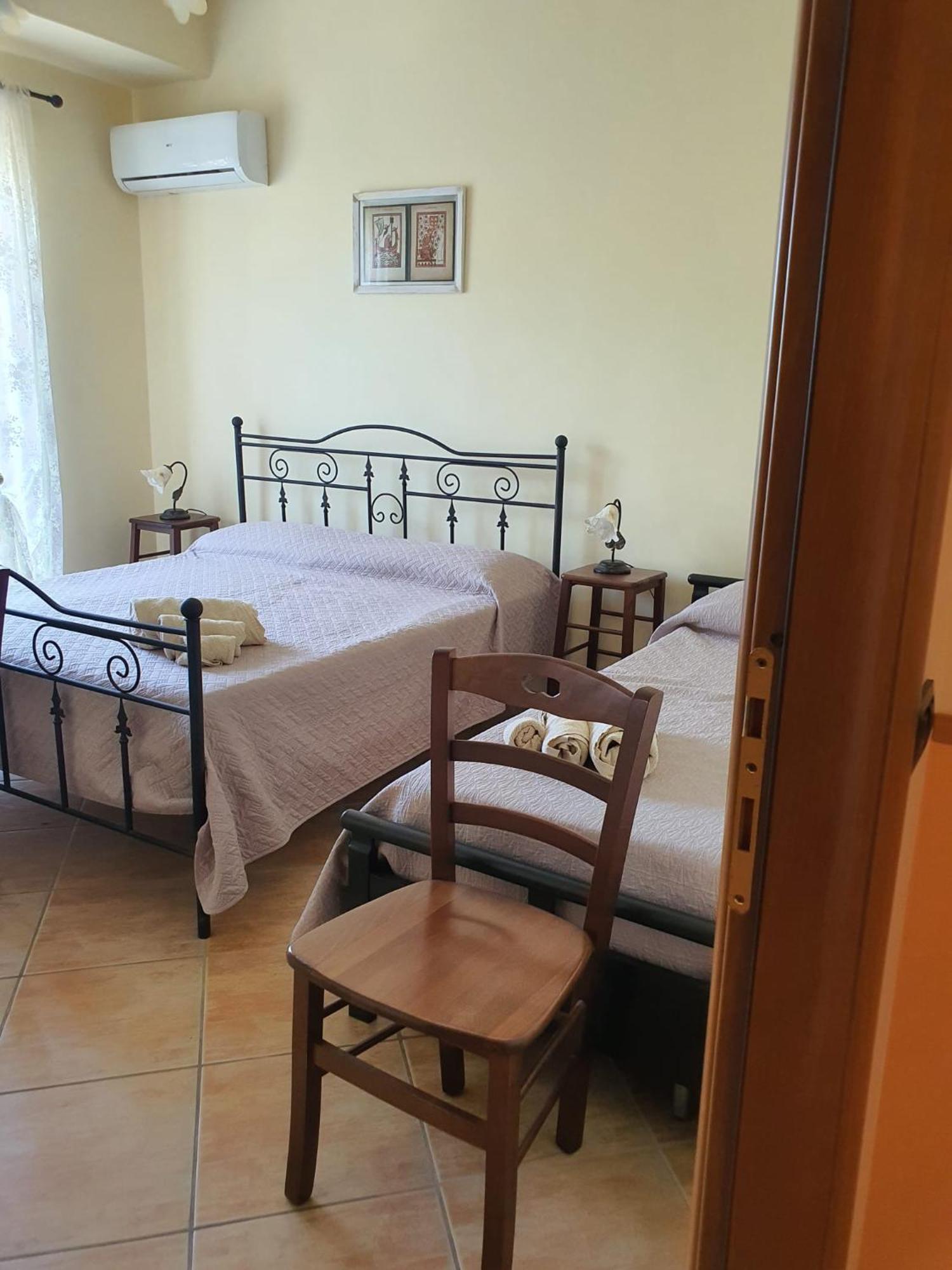 Libro Di Sogni - B&B Letterario Caserta Vecchia Luaran gambar